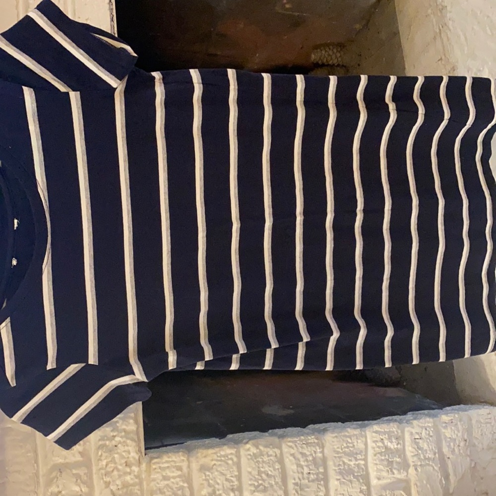 Cute small tea shirt  dress.